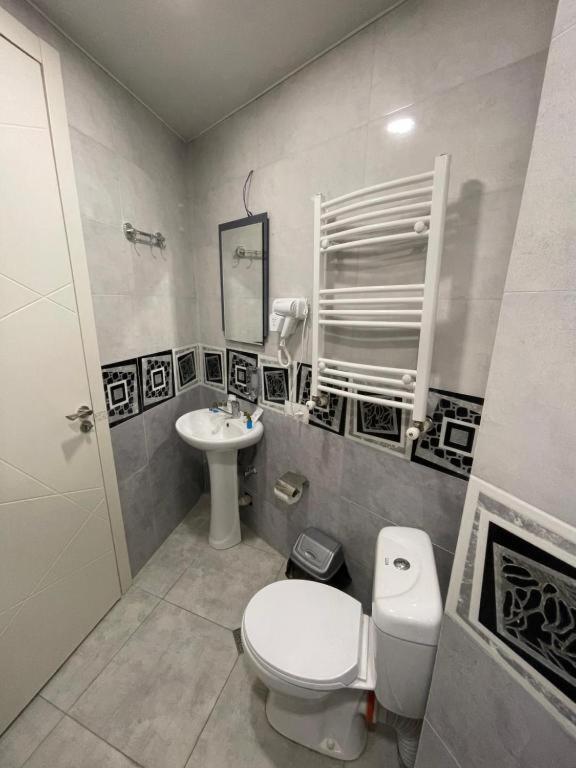 Aa Hotel Tbilisi ภายนอก รูปภาพ